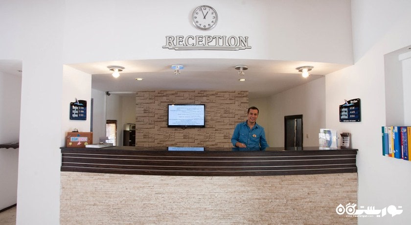 میز پیرش هتل عمر هالیدی ریزورت